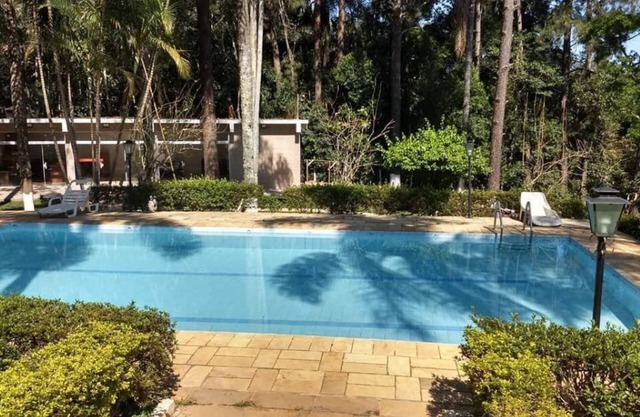 Pequeña granja en Suzano con piscina y barbacoa, ocio completo.