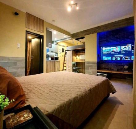 Smart Cozy Studio at Athens 30 Sqm with yard semi-basement