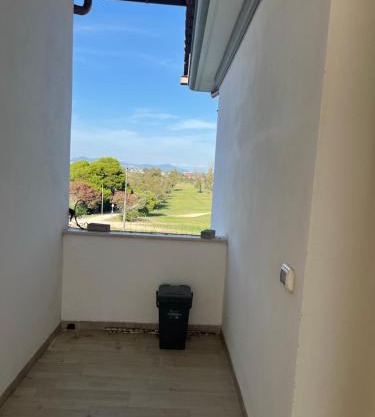 Soggiorno in villette interno del campo golf vicino al mare a due passi da Roma