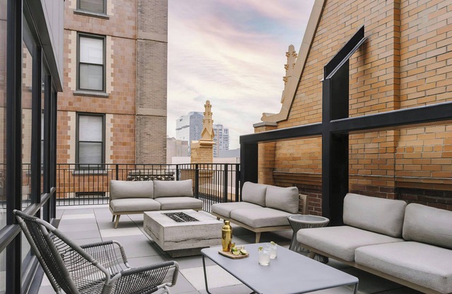 Sonder by Marriott Bonvoy The Plymouth Apartments Loop