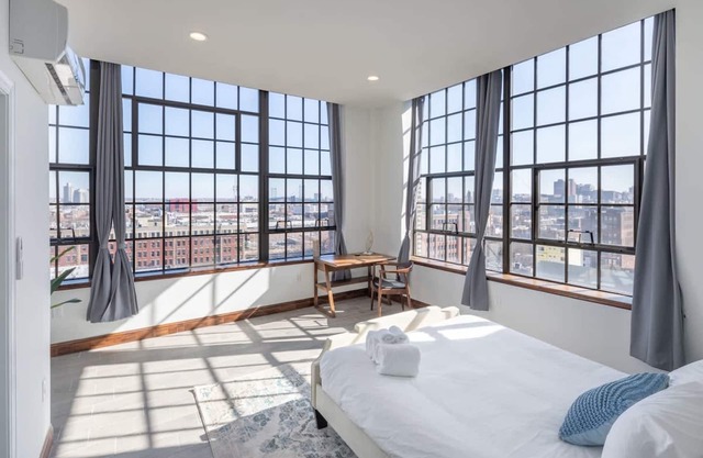 Sosuite Studio Penthouse w Gym On-site Bar