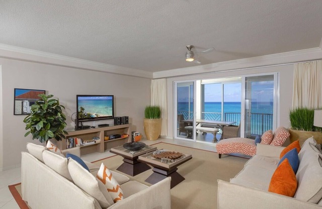 South Bay Beach Club - Four Bedroom Beachfront Condos