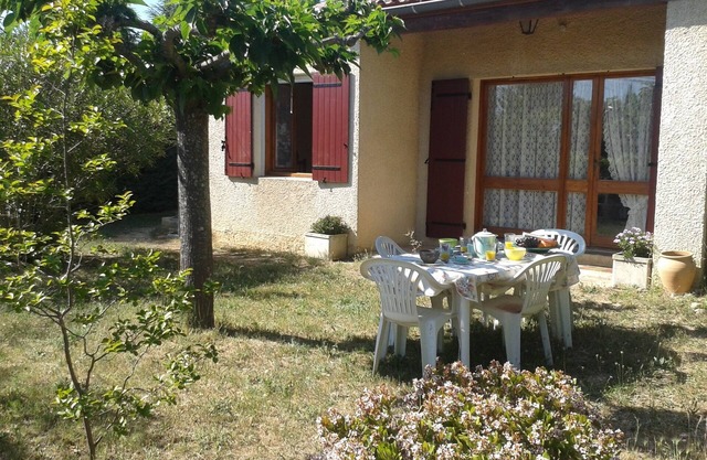 Villa Lourmarin Luberon Sur T3 + vallado jardín de 1000 m² atracciones cercanas