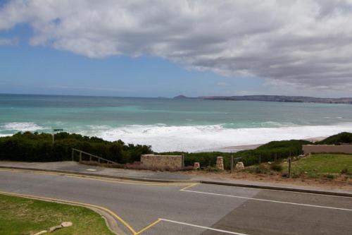 Southern Sands' Beachfront Apartment