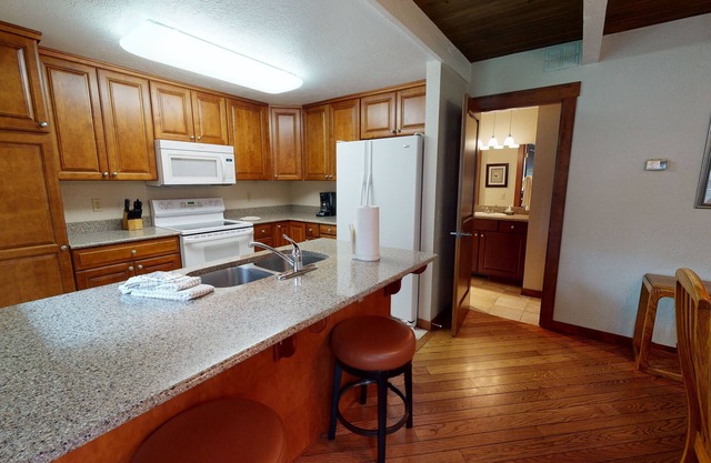 21 Tennis Village: condominio de 2 dormitorios / 2 baños en Sunriver, para 8 personas
