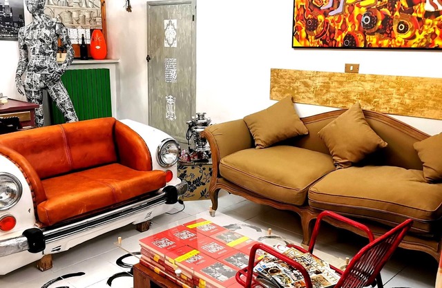 Spacious 150sqm Art Apartment, 2 Baths - Walk to Pepe in Grani