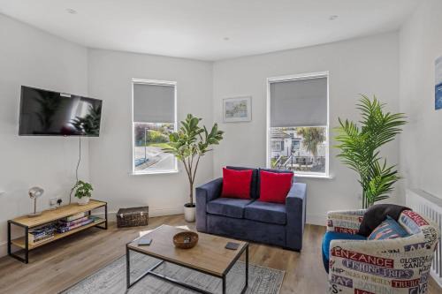 Spacious 2 Bedroom Apartment in Saltash
