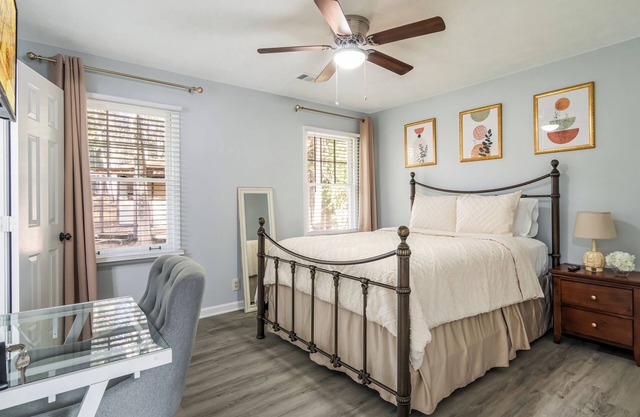 Spacious 30+ Day Retreat – Perfect for Families & Professionals in Transition