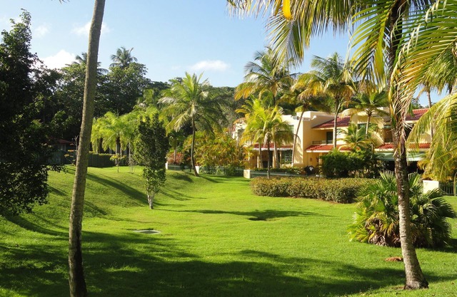 Amplio 4 BR Villa en Playa Comunidad Frente - piscina Club con vistas al océano