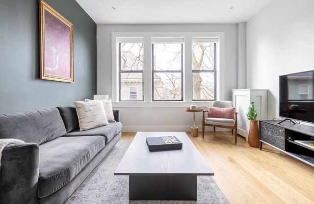Spacious Allston 2BR w/ W/D in basement