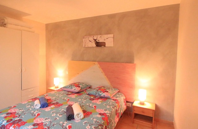 Bastante renovado, espacioso y luminoso 4 / 6personas en una zona tranquila cerca de Sarlat