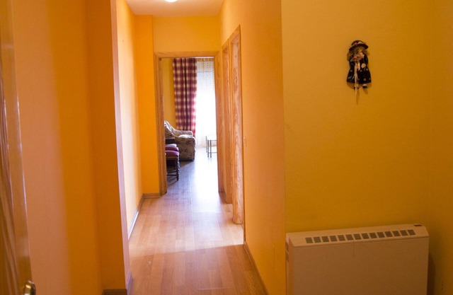 Apartamento amplio de 120 Mtrs, con 3 dormitorios,2 baños, garaje , muy centrico