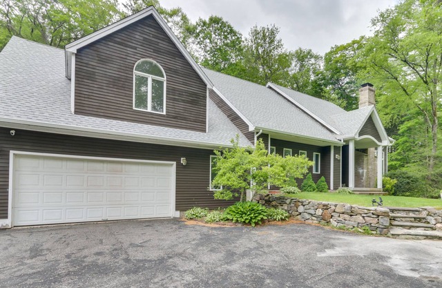 Spacious Barkhamsted Home: Private & Peaceful!