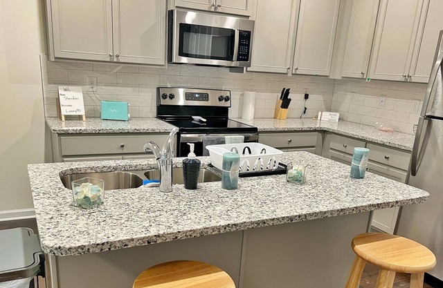 Spacious Comfy Cozy Home With 3 Bedrooms & 2.5 Baths