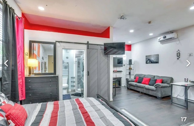 Spacious Efficiency Apt ROOM #5