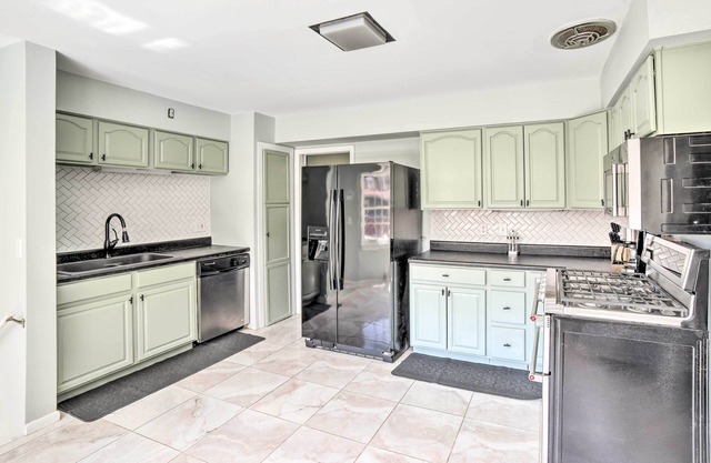 Spacious Getaway w/ Heated Private Pool!