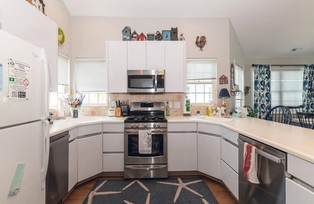 Spacious Home Close to Beach