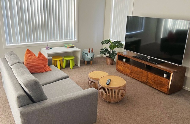 Spacious House for the Whole Family - In a Family Friendly Neighbourhood