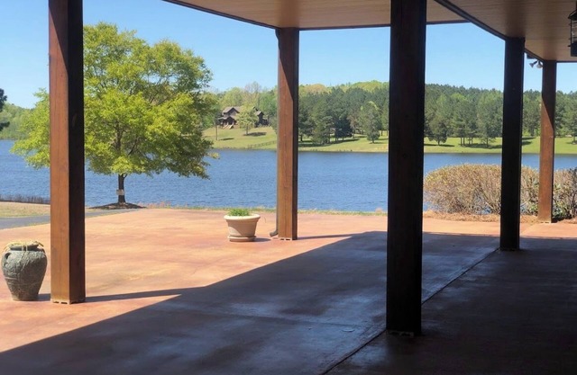 Spacious Lodge close to Ole Miss, Oxford, MS
