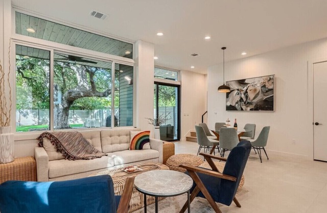 Custom New Build 8 BBRM Compound Centrally Located