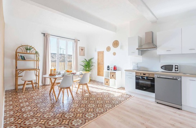 Spacious, warm and comfortable apartment