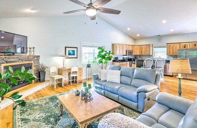 Weaverville Home: Hot Tub & Open Living Space