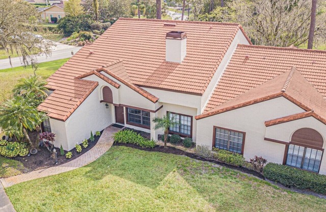 Spanish Style Villa 3Bed 3Bath W/Community Pool