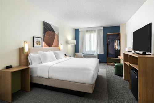 Spark by Hilton Cincinnati Fairfield