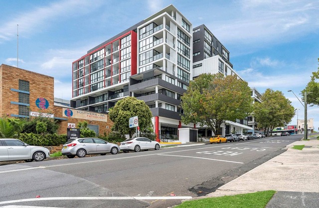 Sparkling New Apartment - Wollongong