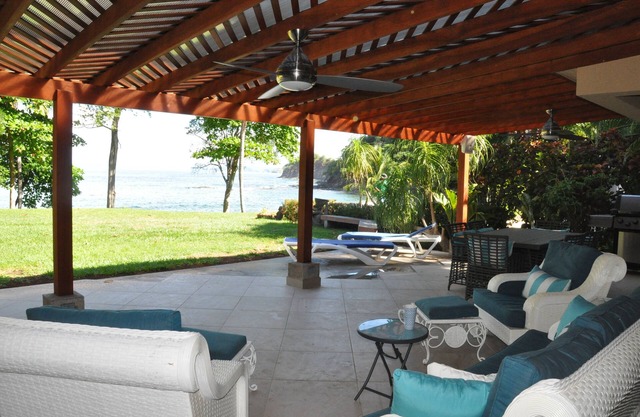 Villa de lujo frente al mar en el hermoso complejo Bahia Pez Vela - Playas Del Coco