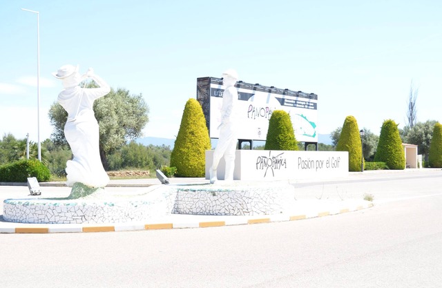 Espectacular Chalet Adosado para Vacaciones en Panorámica Golf Sant Jordi