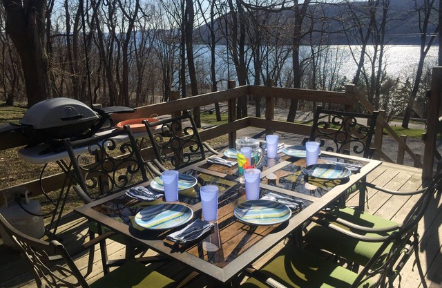 Espectaculares puestas de sol sobre el lago Keuka: ¡Ubicado en el CORAZÓN de los Lagos Finger!