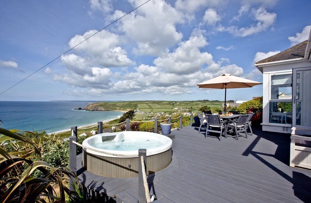 Spindrift - a cottage that sleeps 6 guests in 3 bedrooms