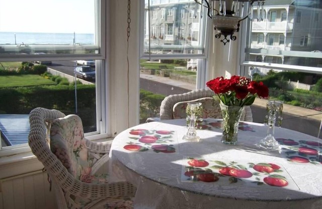 Esplendor junto al mar, hermosa casa de playa, vista al mar, tres casas a la playa!