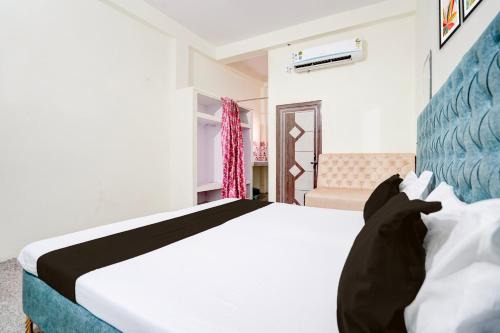 SPOT ON Sangam House