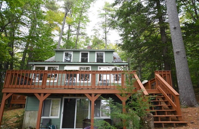 *SPRING DISCOUNT* Serene Lakefront Home on Sebago Lake with Beautiful Sunsets