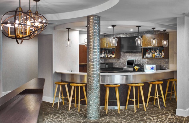 Springhill Suites By Marriott Memphis Downtown