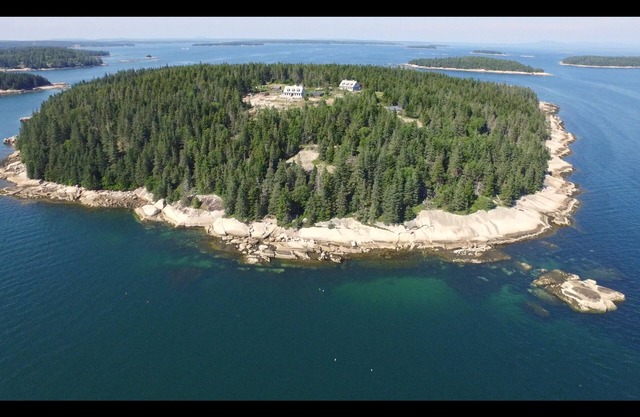 Spruce Island: una isla privada para reuniones grandes o pequeñas