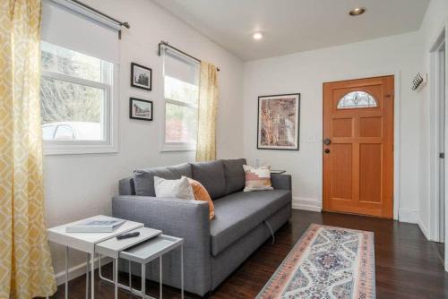 #StayinMyDistrict Kenton Private Guest House