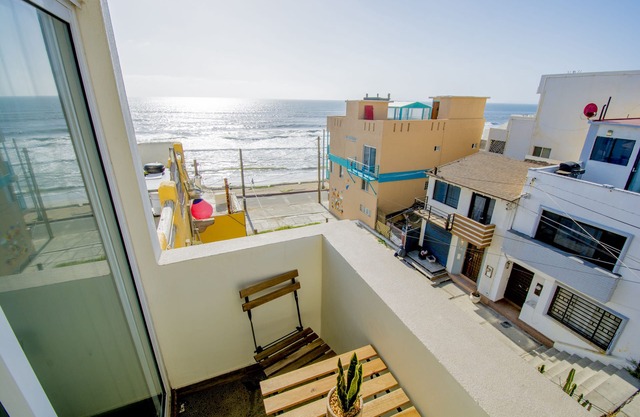 Steps to the beach/ocean view>Stylish>Clean / 1 BD