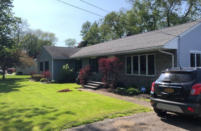 Pasos a las playas del lago Erie 4BR, 3BA Hermosa casa
