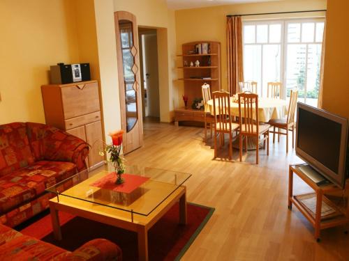 Stilvolle Wohnung in Madfeld mit eigener Terrasse, cleaning included
