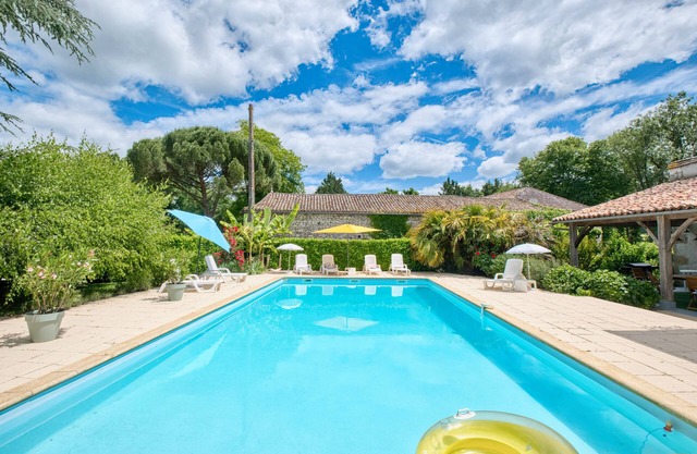 Casa de piedra con piscina privada – 6 personas – En el corazón de los viñedos de Bergerac