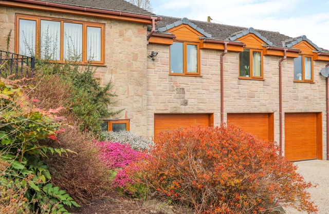 Stonecroft Lodge, HULLAND WARD