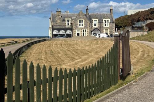 Strathlene House Retreat - 5 Bedrooms