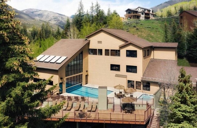 Streamside at Vail Captivating 1BR Condo with Gym