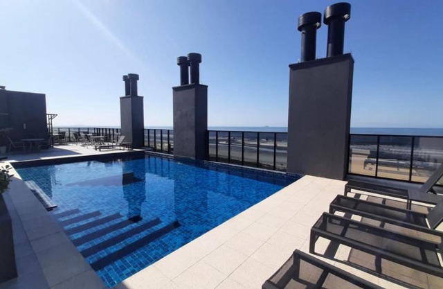 Studio 107 Maravilhoso Frente Mar Piscina Aquecida