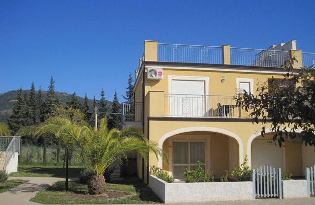Apartamento moderno con terraza en el Pizzo Beach Club