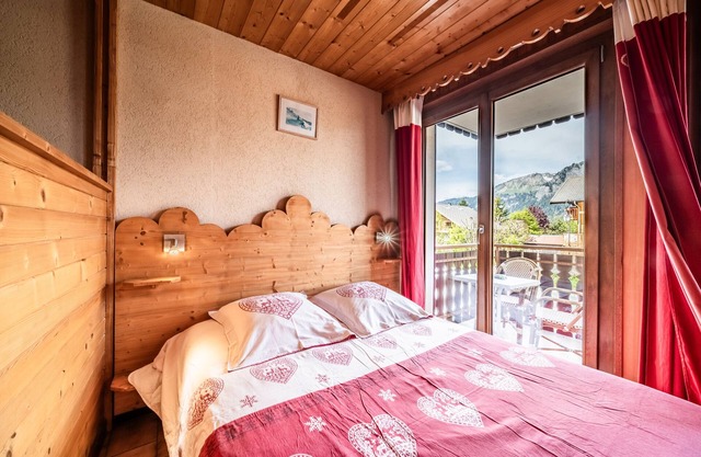 Apartamento estudio 'Le Blanchot - 4 Pers' con vistas a la montaña, balcón y Wi-Fi