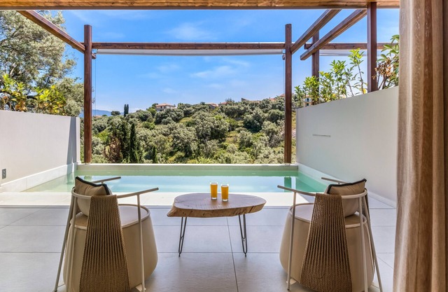 Estudio 'Studio Yvonne' con piscina privada, Wi-Fi y aire acondicionado